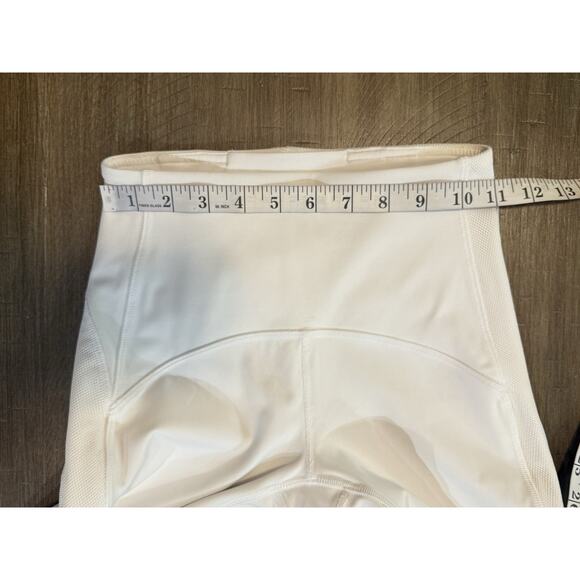Lululemon Leggings White Clear the Court Tight 28" Size 4 Mesh Vented Logo Pant - Picture 6 of 16
